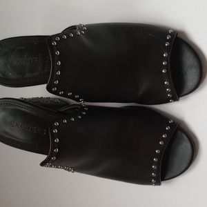 Express foot wear